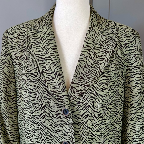 Women’s Green & Black Zebra Print Blazer Size 12 Single Breast R.Q.T - Picture 3 of 7